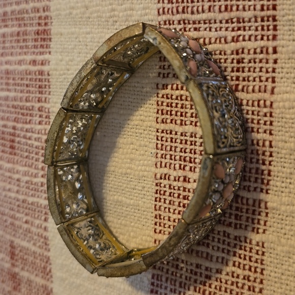 Silver, Pink, and White Stretchy Bracelet - EUC - Picture 5 of 7